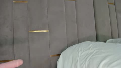 EVA online show from 03-22-26, 10:46