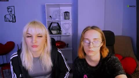 evalora online show from 11-23-25, 08:08