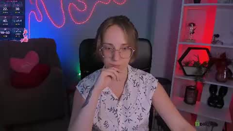 Snapshot of evalora_vei chatting on 07-18-26, 07:17 evalora online show from 07-18-26, 07:17