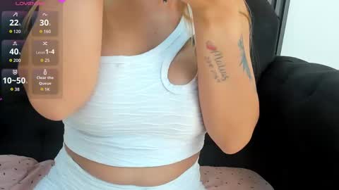 Eva online show from 10-24-25, 01:40