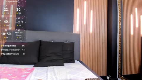 Snapshot of evaloviaa_ chatting on 05-13-26, 01:41 Eva online show from 05-13-26, 01:41