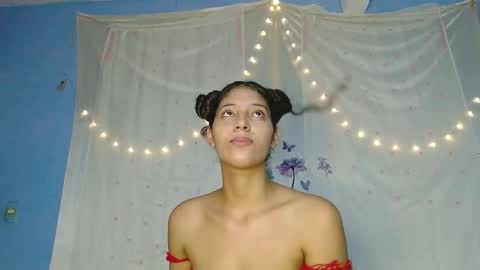 Snapshot of evaluna_horny_ chatting on 12-22-24, 02:49 evaluna horny online show from 12-22-24, 02:49