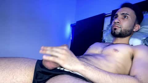 Snapshot of evan57036 chatting on 11-10-25, 02:54 evan57036 online show from 11-10-25, 02:54