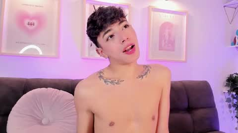 Snapshot of evan_voss chatting on 09-16-25, 06:25 Evan voss help me get 200 likesindependent model online show from 09-16-25, 06:25