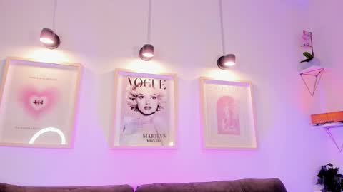 Snapshot of evan_voss chatting on 11-12-25, 12:27 Evan voss help me get 200 likesindependent model online show from 11-12-25, 12:27