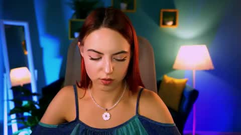 Eva  online show from 05-25-26, 01:06