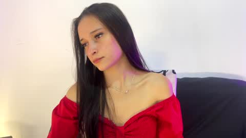 Snapshot of evangeline_76 chatting on 07-07-26, 06:47 Evangeline online show from 07-07-26, 06:47