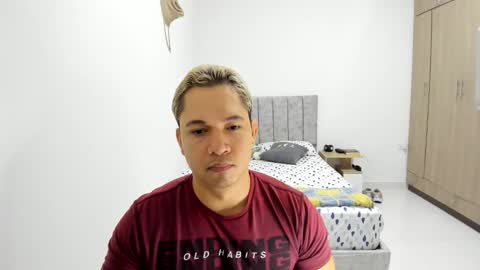 Evan online show from 06-05-26, 08:42