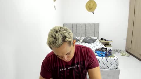 Evan online show from 06-07-26, 02:43