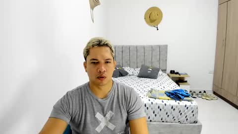 Evan online show from 06-09-26, 12:17