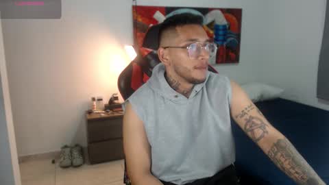   online show from 02-03-26, 01:15