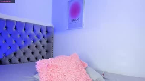 Snapshot of evaolimpo chatting on 02-21-26, 01:39 Eva Olimpo online show from 02-21-26, 01:39