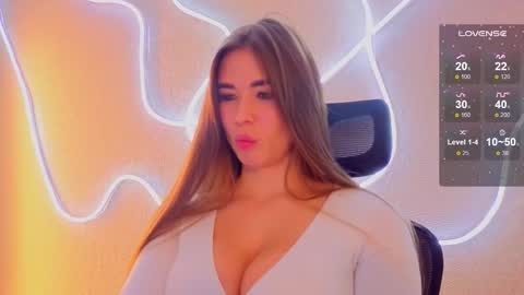 Snapshot of evapuff chatting on 11-09-25, 11:19 evapuff online show from 11-09-25, 11:19