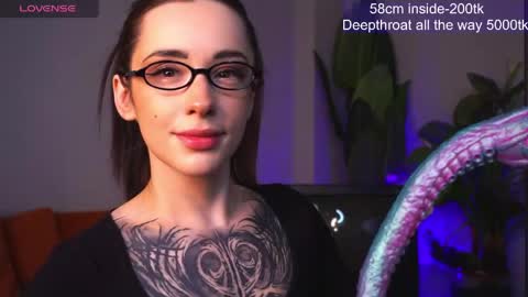 Eva online show from 04-15-26, 02:07