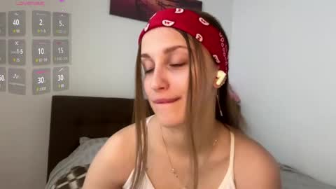 evarenard_ online show from 04-18-26, 05:17