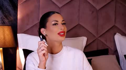 EvaRhea online show from 10-07-25, 03:25