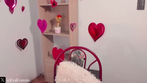 Snapshot of evarotic chatting on 02-15-25, 03:20 Eva online show from 02-15-25, 03:20