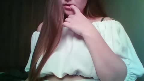 evasapples2026 online show from 04-17-26, 08:01