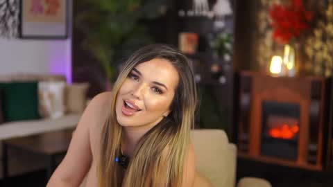 Snapshot of evasunderland chatting on 01-16-25, 01:58 Eva online show from 01-16-25, 01:58