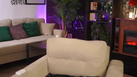 Snapshot of evasunderland chatting on 01-30-25, 03:33 Eva online show from 01-30-25, 03:33