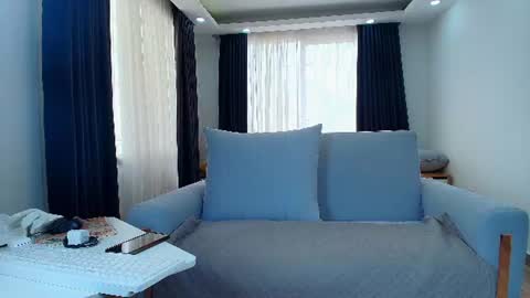 Snapshot of evasweet__ chatting on 07-18-26, 06:23 EVA LUNA online show from 07-18-26, 06:23