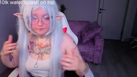 EvaTheWitcher online show from 07-09-26, 01:42