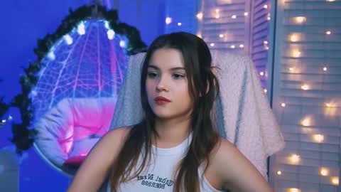 Snapshot of evathopson chatting on 12-14-24, 01:38 Eva next stream - - 1600 UTC2000 online show from 12-14-24, 01:38