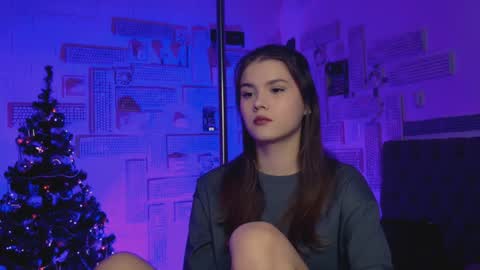 Snapshot of evathopson chatting on 01-19-25, 12:06 Eva next stream - - 1600 UTC2000 online show from 01-19-25, 12:06