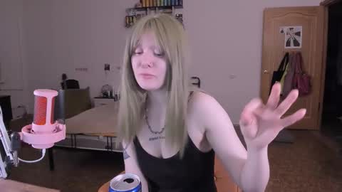      online show from 11-30-25, 04:33