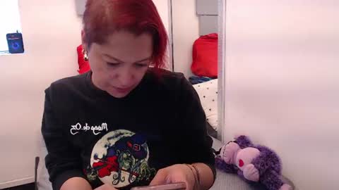 Snapshot of evatwiss chatting on 07-15-26, 12:21 Eva Twiss online show from 07-15-26, 12:21