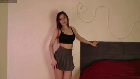 Eva Vuv online show from 12-02-25, 04:40