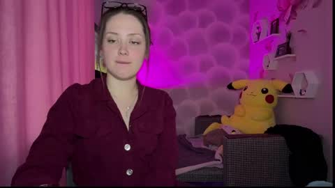 EvaxBlush online show from 04-15-26, 09:05