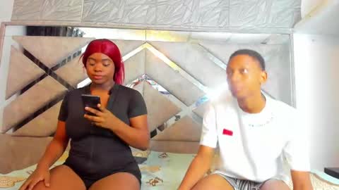 Eva And Emmanuel online show from 02-11-25, 01:51