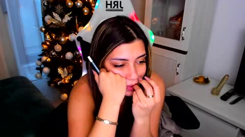 Snapshot of eveeevian chatting on 01-04-25, 04:43 eveeevian online show from 01-04-25, 04:43