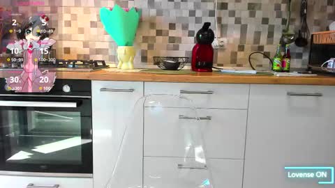 Snapshot of eveeevian chatting on 10-11-25, 09:19 eveeevian online show from 10-11-25, 09:19