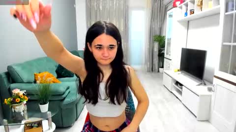 Snapshot of eveeevian chatting on 11-08-25, 08:25 eveeevian online show from 11-08-25, 08:25