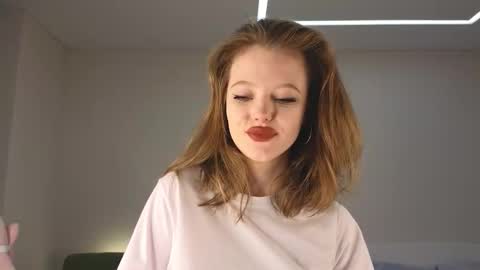 Snapshot of eveleen_soleen chatting on 11-15-25, 03:52 Eveleen online show from 11-15-25, 03:52