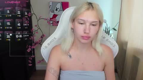Evelina online show from 06-30-26, 01:06