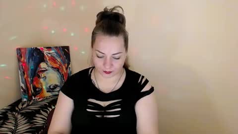 Snapshot of evelineli chatting on 09-22-25, 09:28 Lydia online show from 09-22-25, 09:28