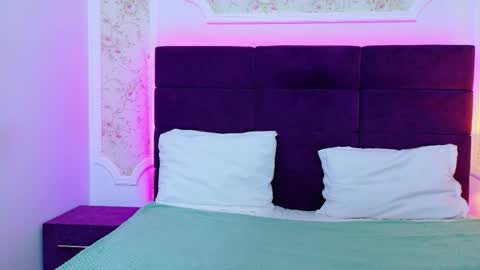 EvelinHill online show from 02-11-26, 05:01