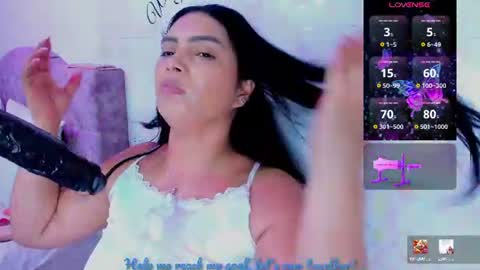 Snapshot of evelinn_belen chatting on 06-18-26, 05:39 Evelinn belen online show from 06-18-26, 05:39