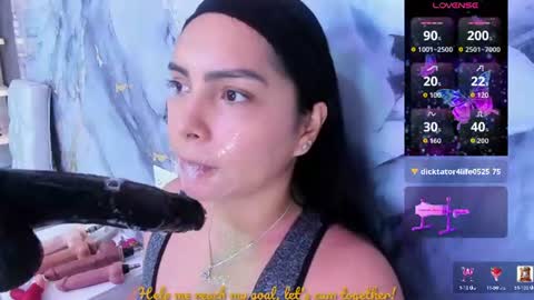Snapshot of evelinn_belen chatting on 07-01-26, 04:51 Evelinn belen online show from 07-01-26, 04:51