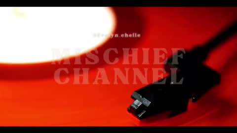 Snapshot of evelyn_chelle chatting on 10-06-25, 11:46 Im Eve or Chelle Next Stream 191224 online show from 10-06-25, 11:46