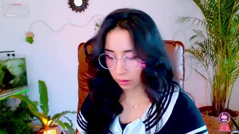 Snapshot of evelyn_chelle chatting on 05-07-26, 10:26 Im Eve or Chelle Next Stream 191224 online show from 05-07-26, 10:26