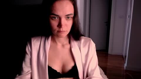 Evelyn online show from 04-28-26, 09:25