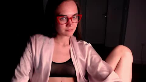 Evelyn online show from 05-11-26, 03:29