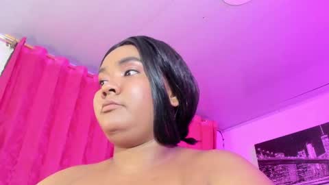 Evelyn Sandoval online show from 06-23-26, 01:58