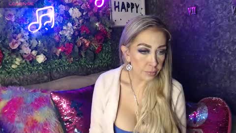 EvelynaGrey online show from 01-31-25, 08:01