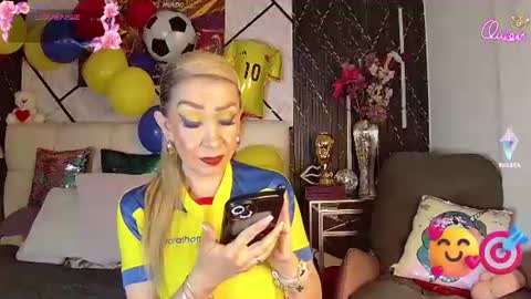 Snapshot of evelynagrey chatting on 06-26-26, 09:14 EvelynaGrey online show from 06-26-26, 09:14