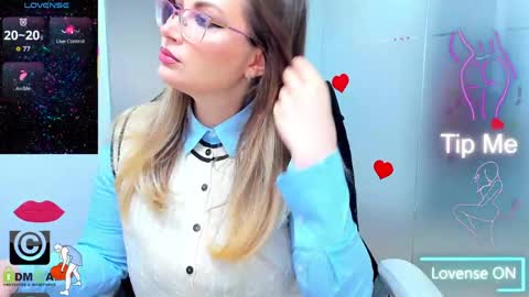 evelyne_rose online show from 04-17-26, 05:10